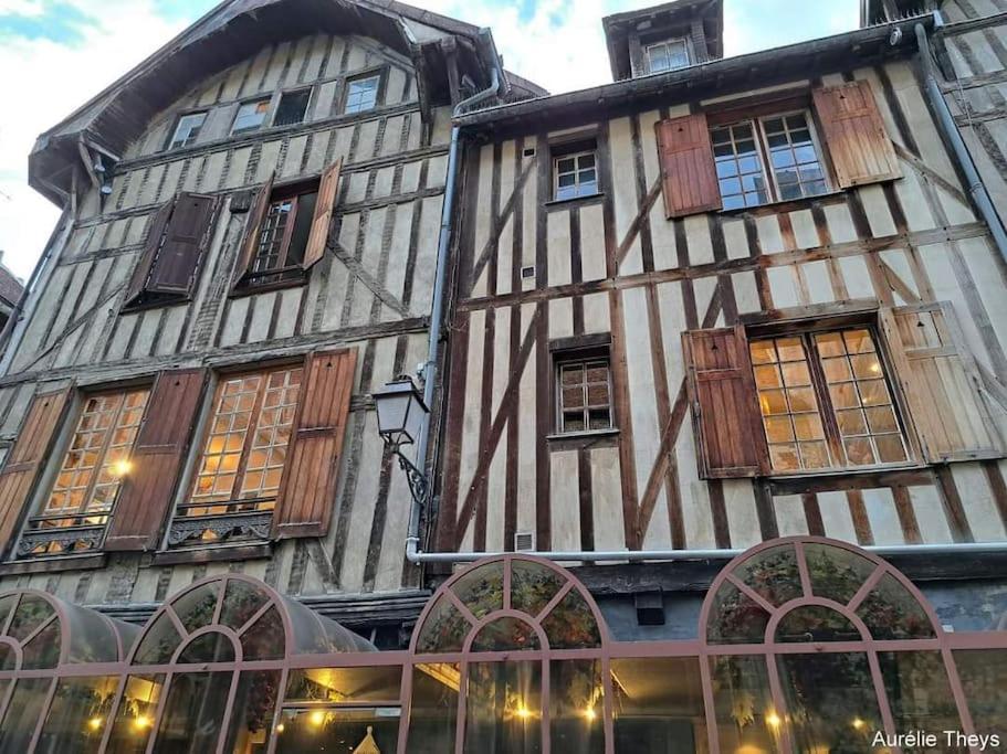 Le Clos Guivet Troyes Exterior foto