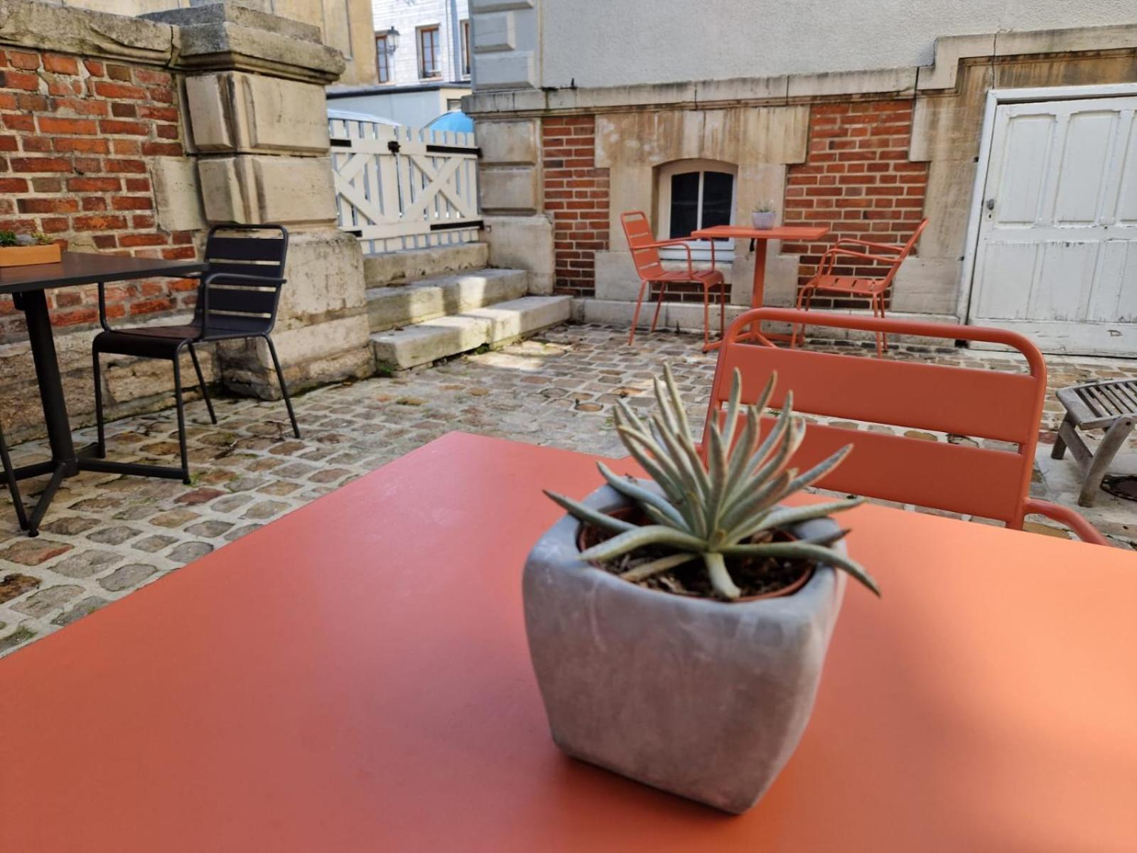 Le Clos Guivet Troyes Exterior foto